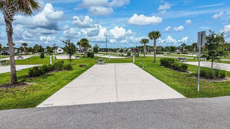 NONRESIDENTIAL CONDO - Land