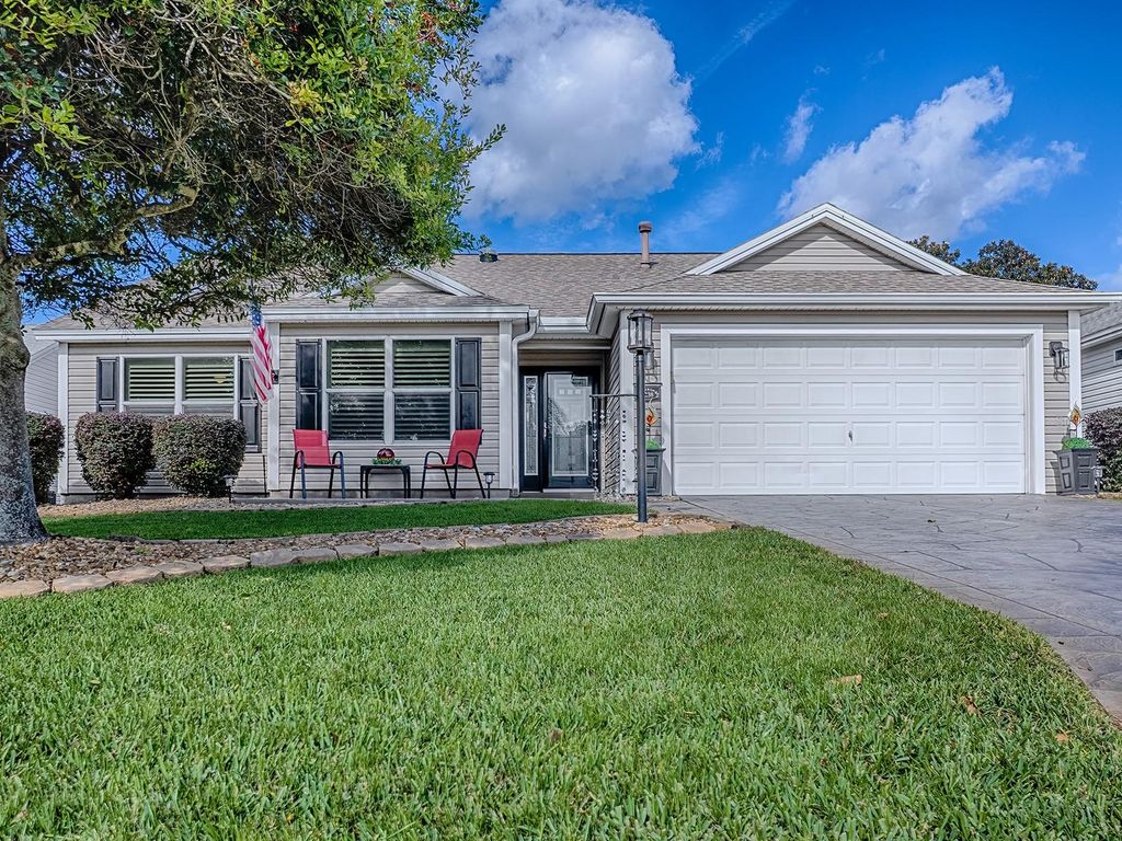Photo of 9238 SE 171st Cooper Loop, The Villages, FL 32162 (MLS # G5104931)