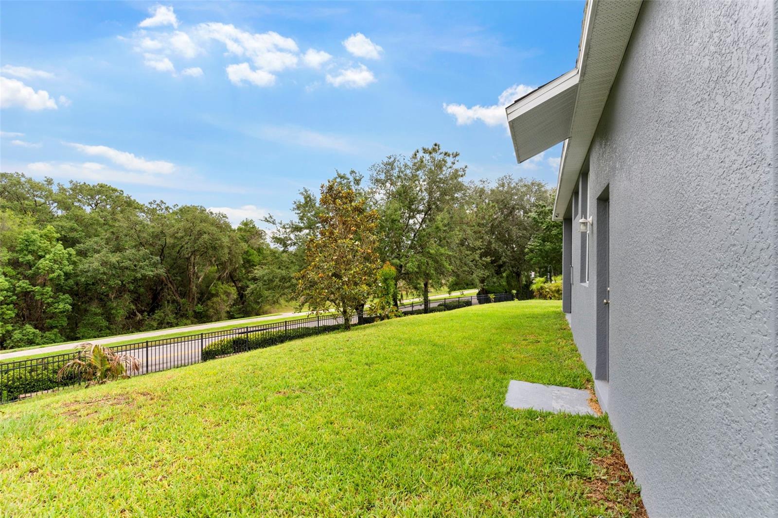 STONEYBROOK HILLS 18 - Residential