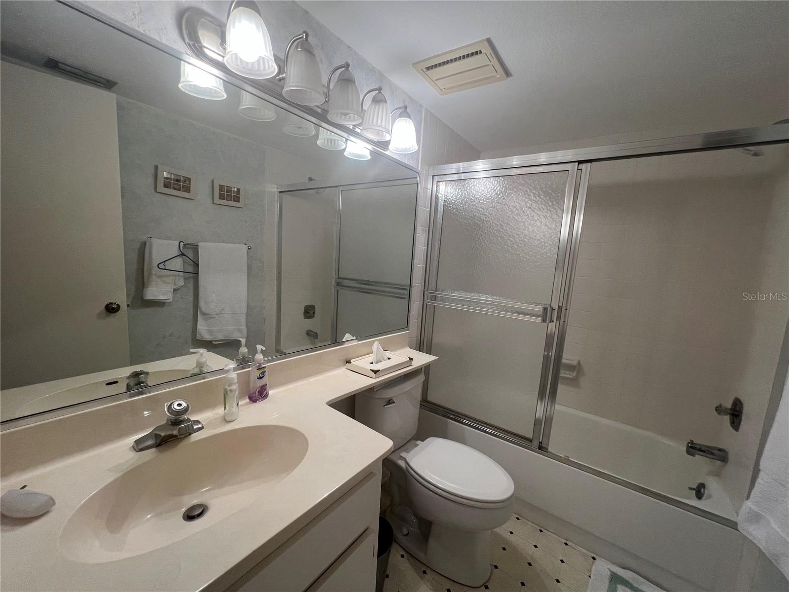 AUGUSTA VILLAS AT PLAN - Residential Lease
