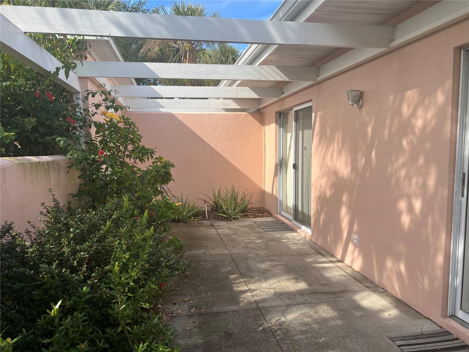 AUGUSTA VILLAS AT PLAN - Residential Lease