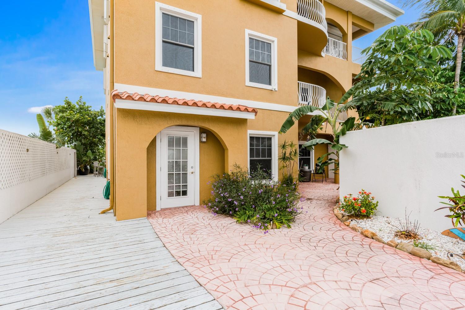 SUNSET BEACH - Residential