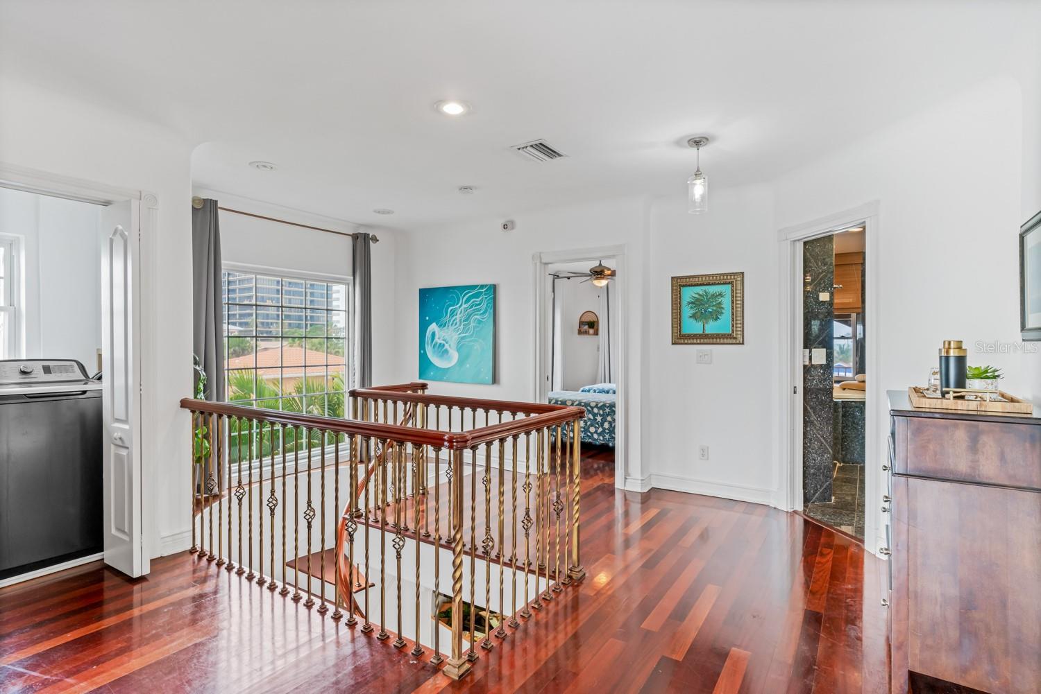 SUNSET BEACH - Residential