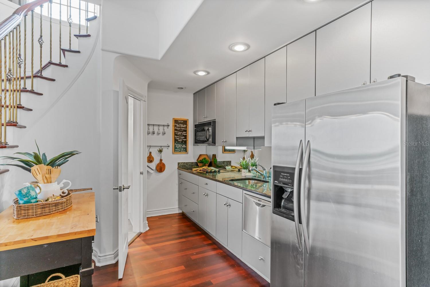 SUNSET BEACH - Residential