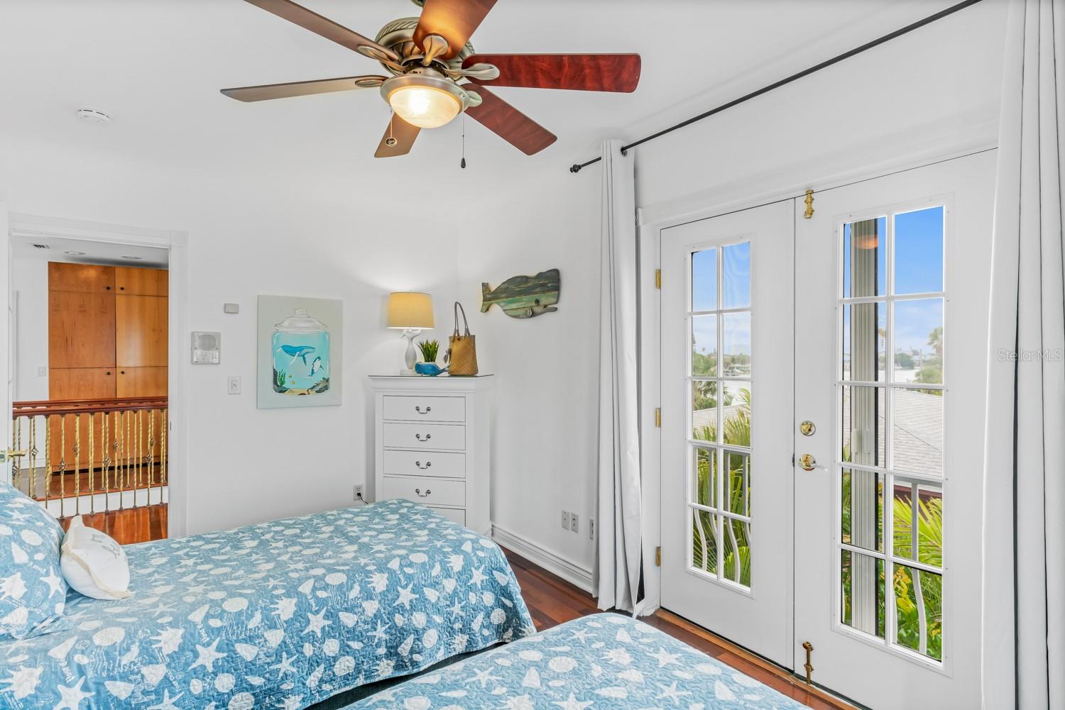 SUNSET BEACH - Residential