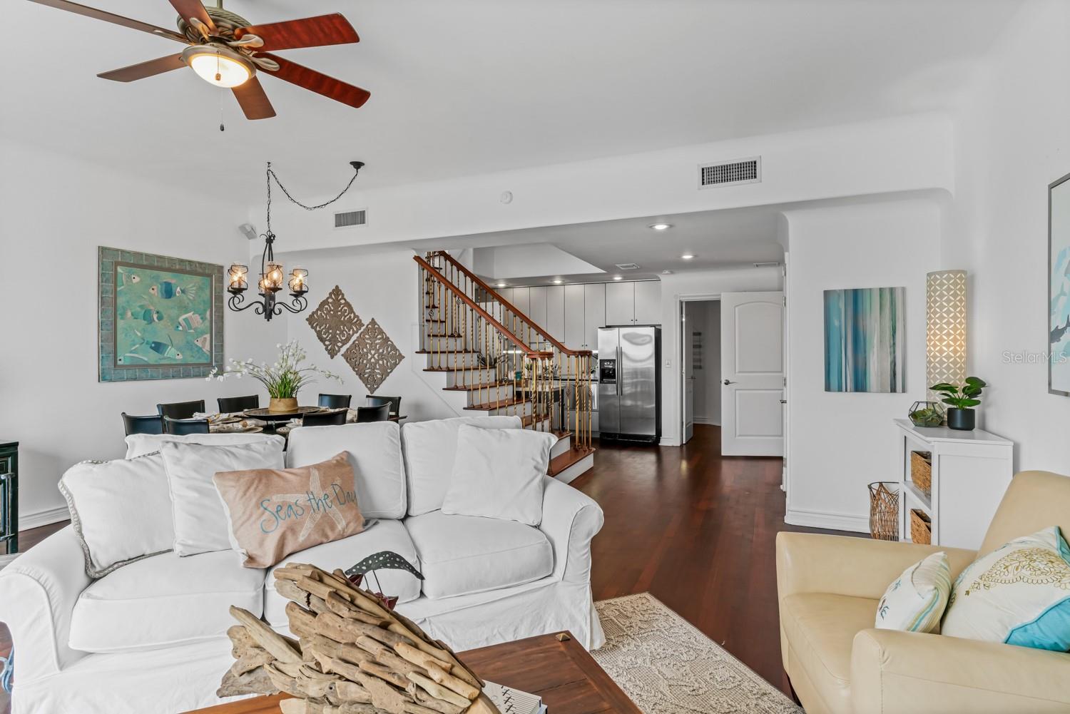 SUNSET BEACH - Residential