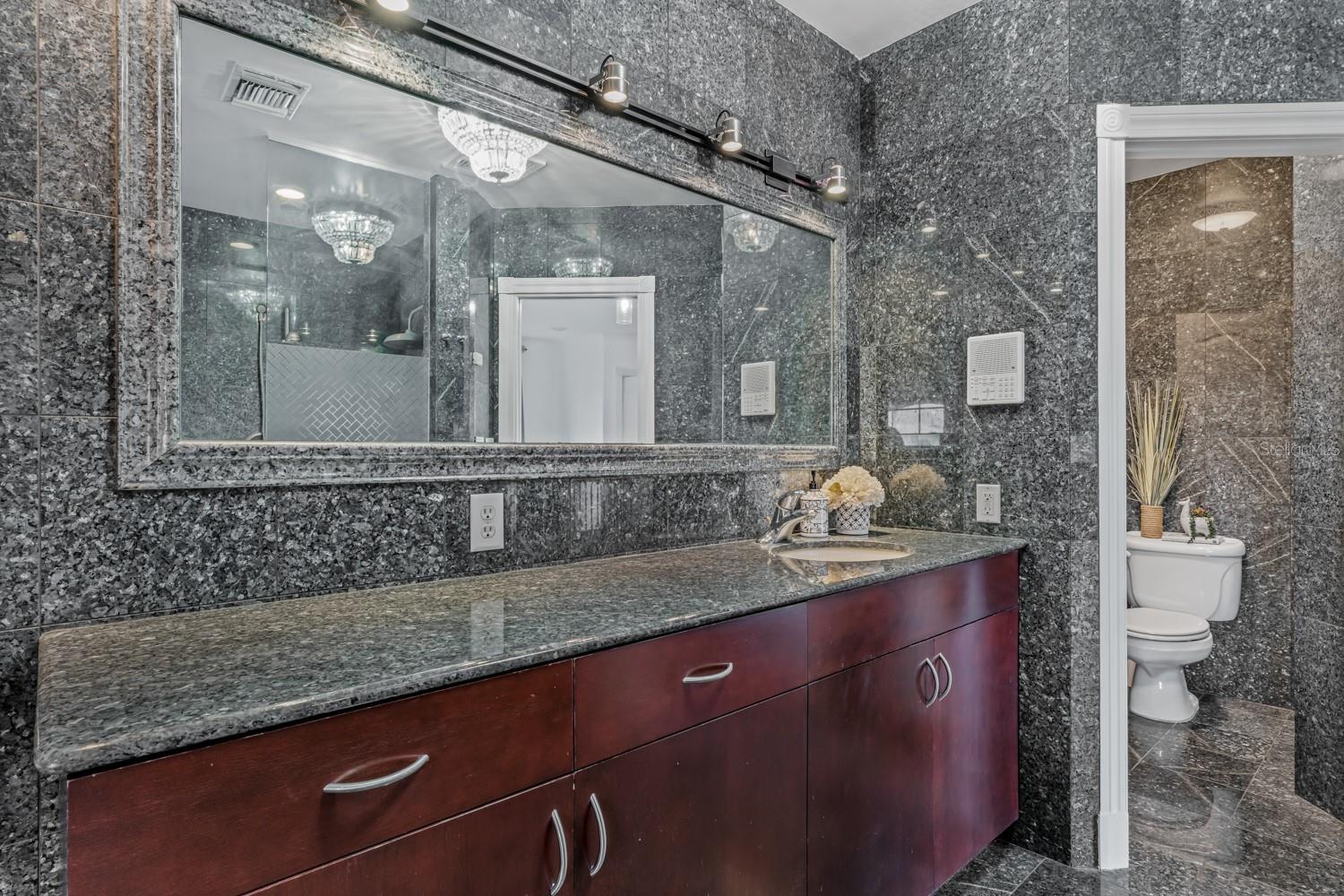 SUNSET BEACH - Residential