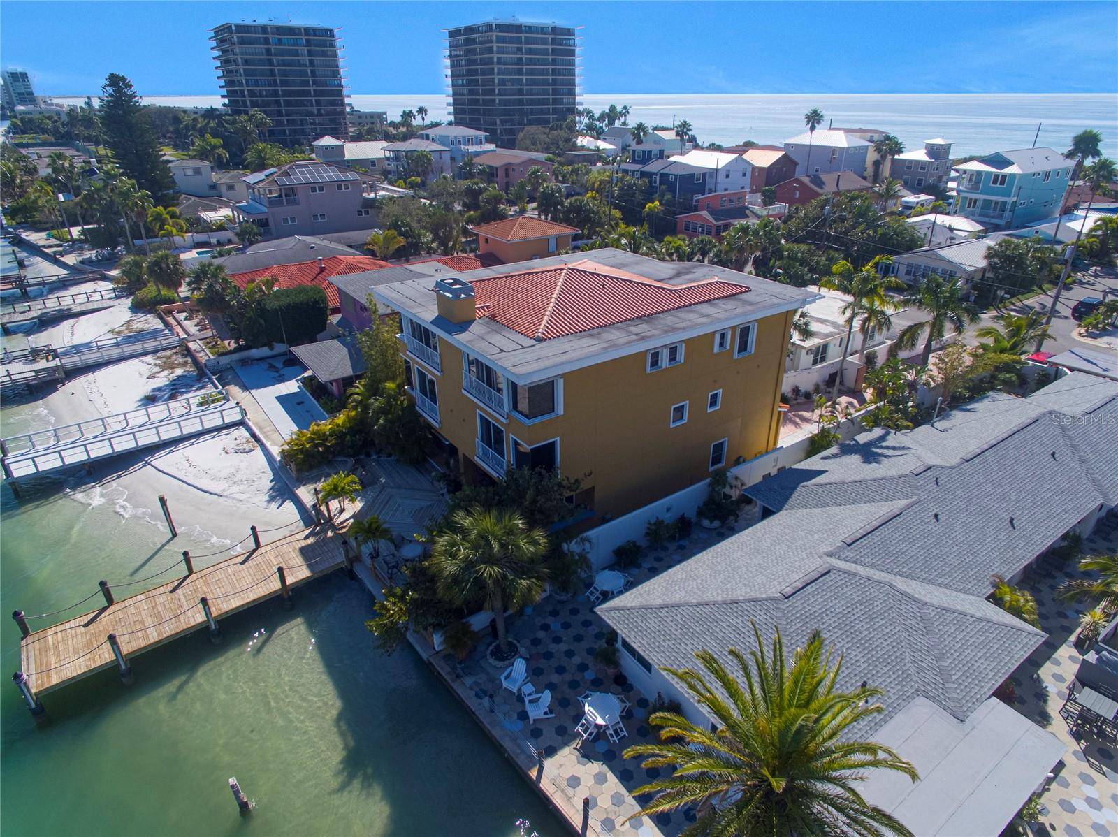 SUNSET BEACH - Residential