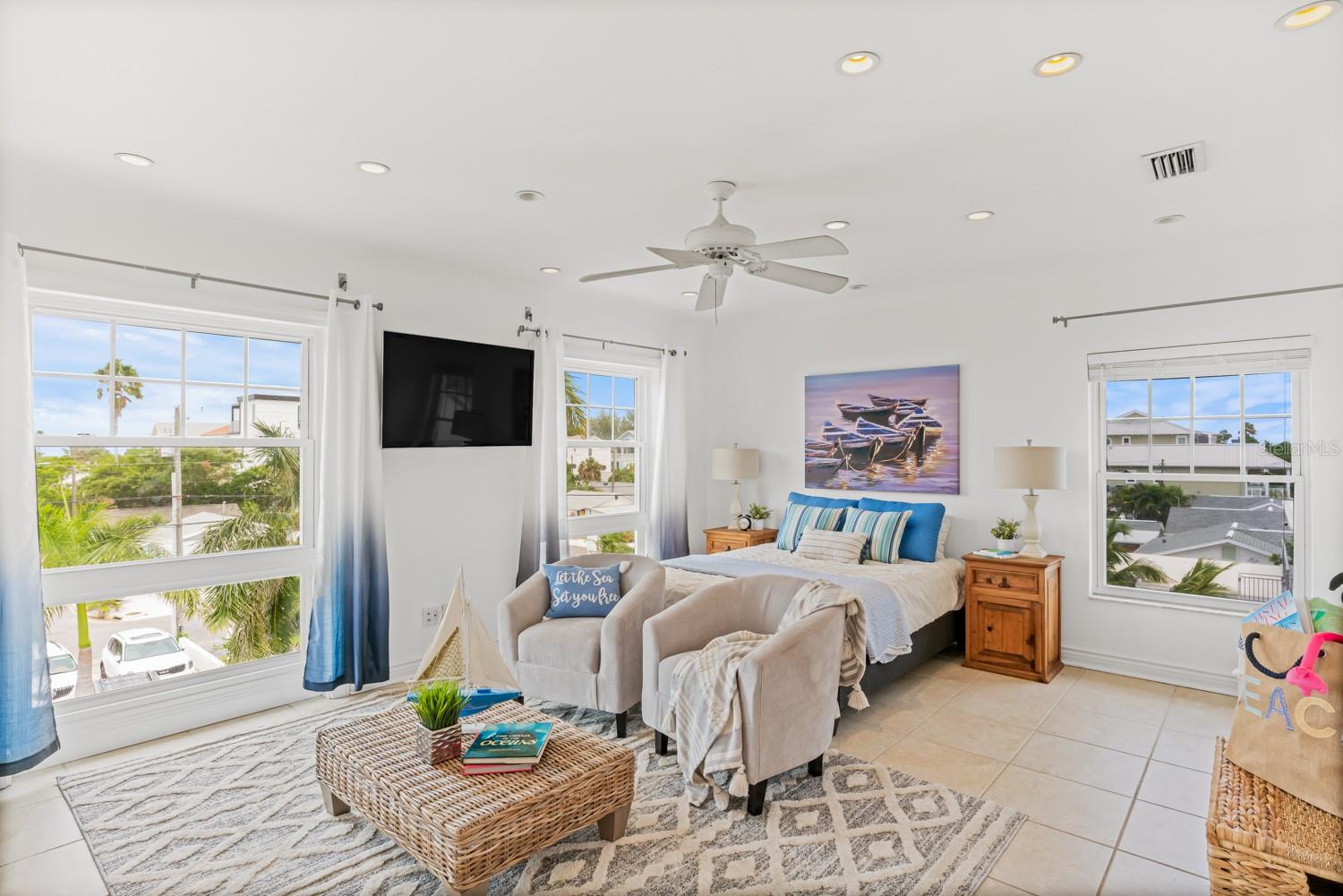 SUNSET BEACH - Residential