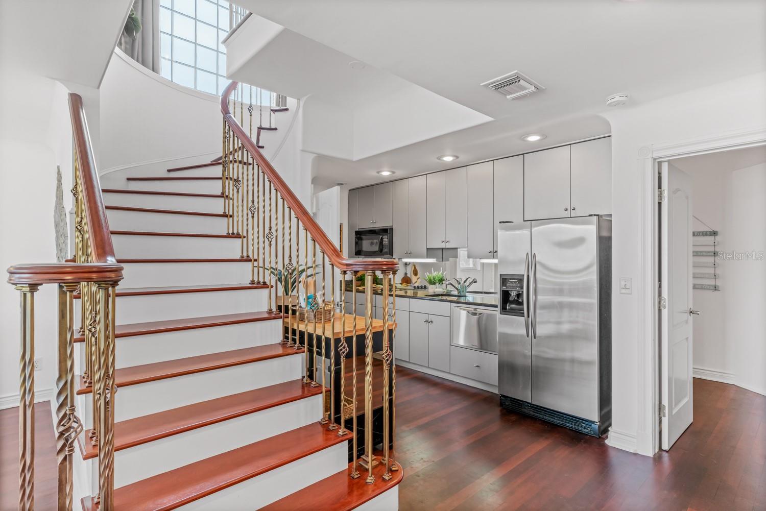 SUNSET BEACH - Residential