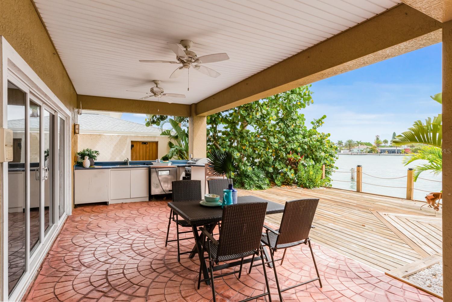 SUNSET BEACH - Residential