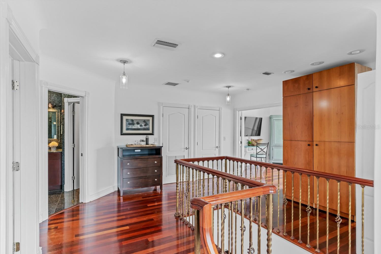 SUNSET BEACH - Residential