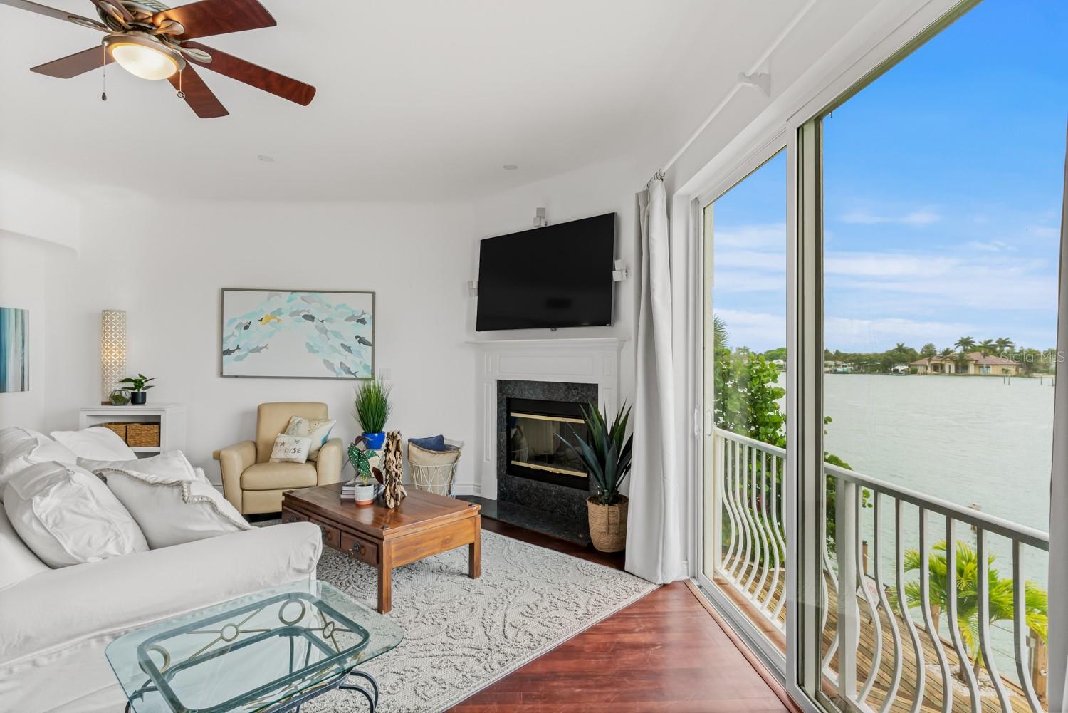 SUNSET BEACH - Residential