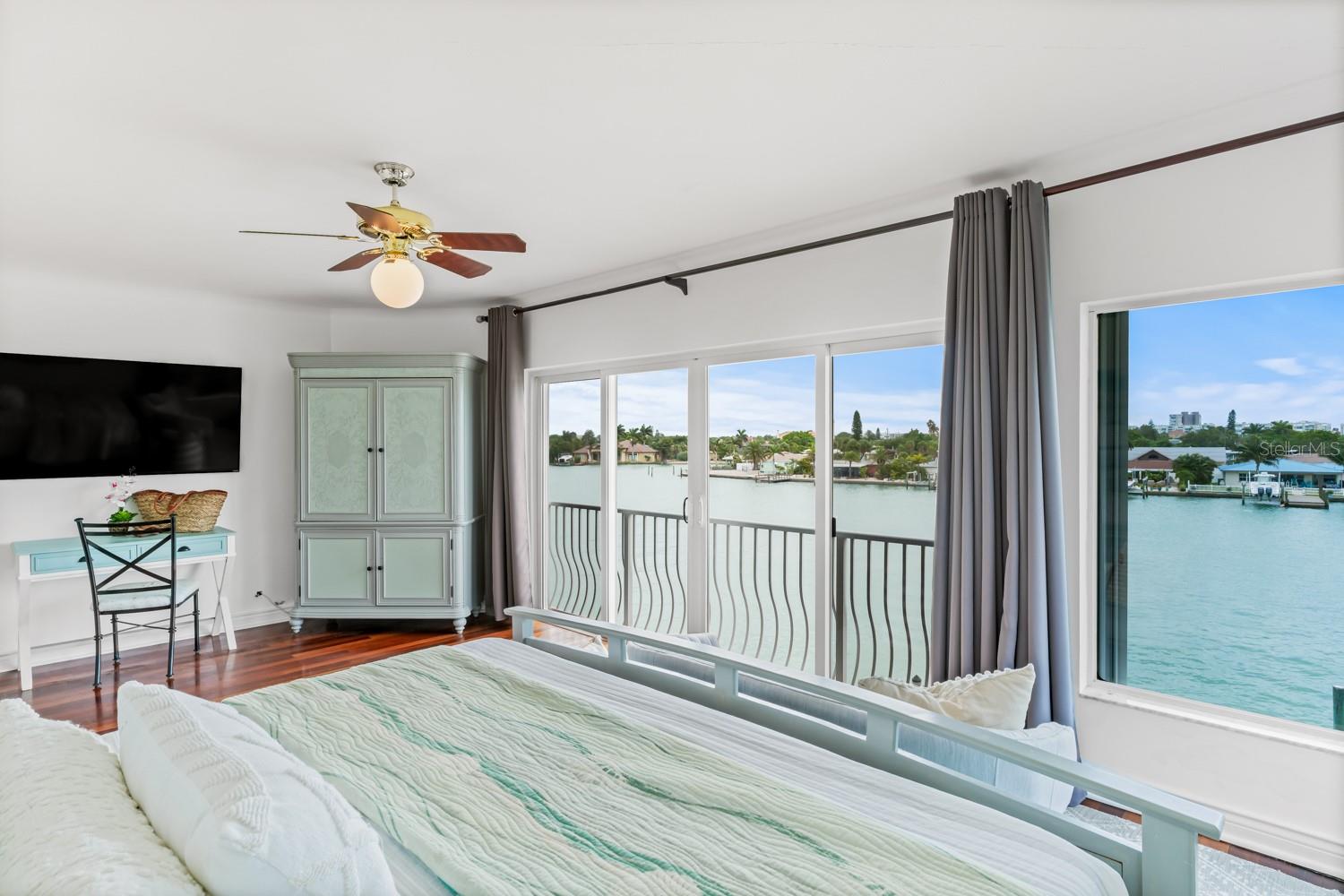 SUNSET BEACH - Residential