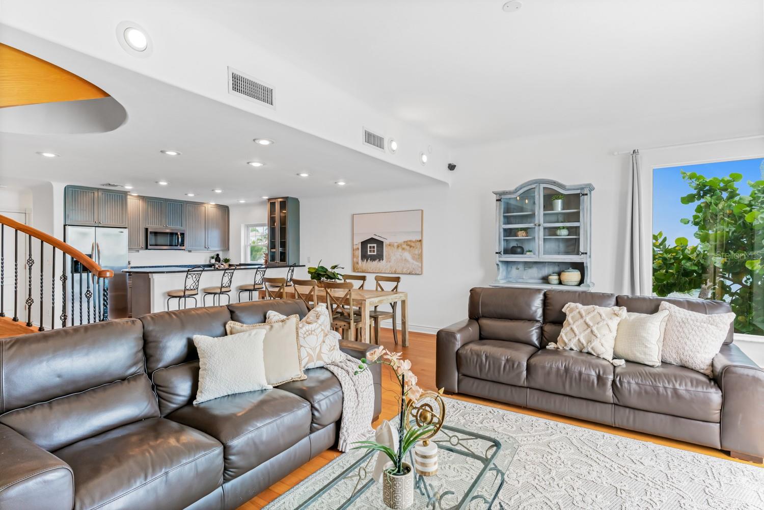 SUNSET BEACH - Residential