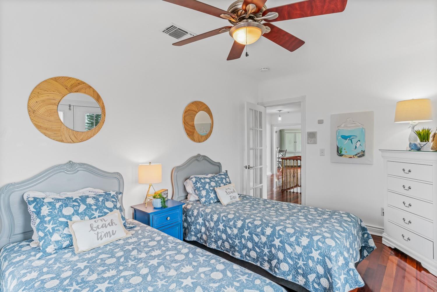 SUNSET BEACH - Residential