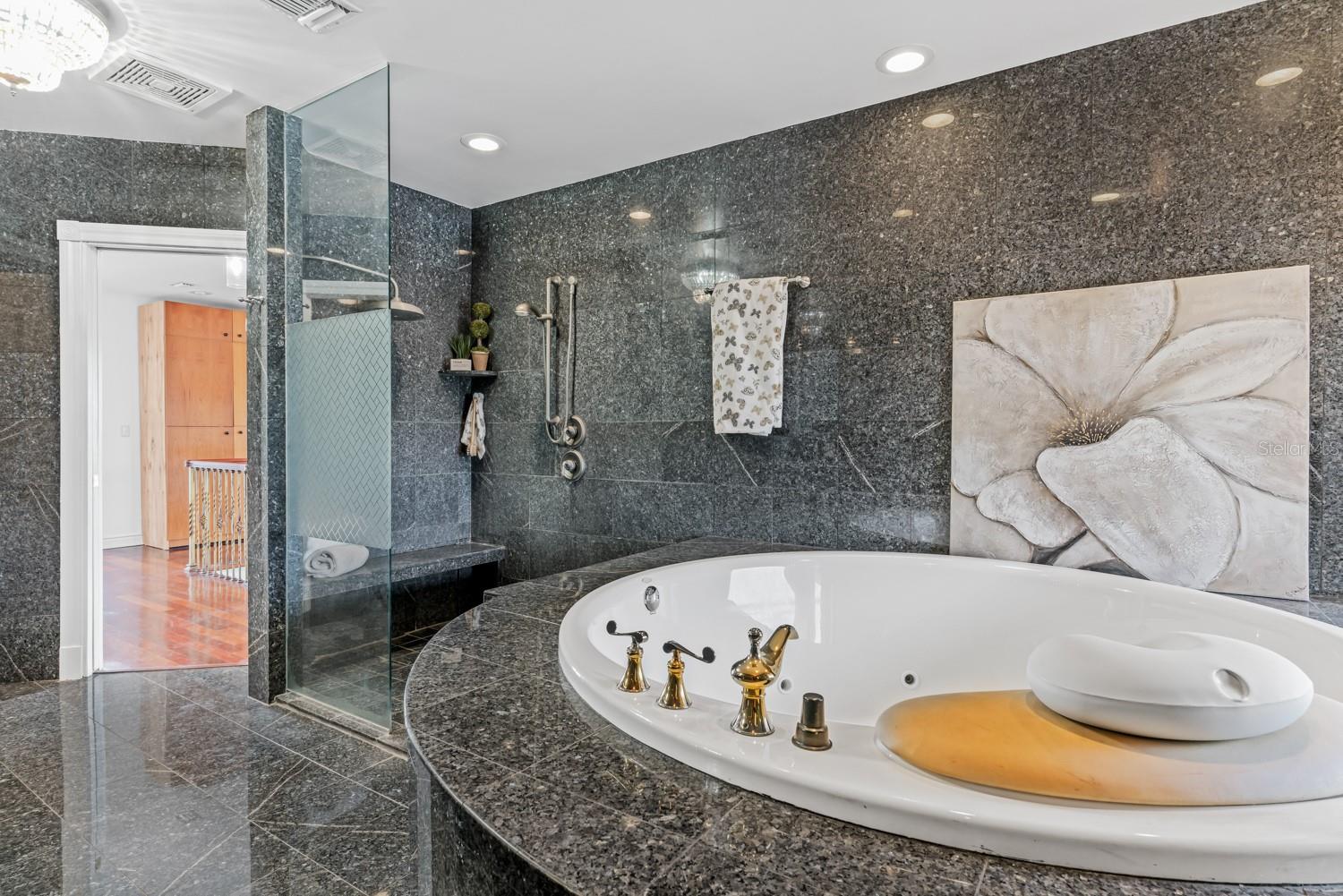 SUNSET BEACH - Residential