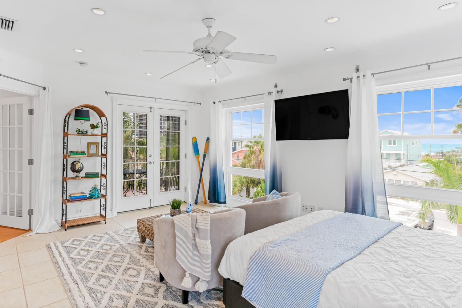 SUNSET BEACH - Residential