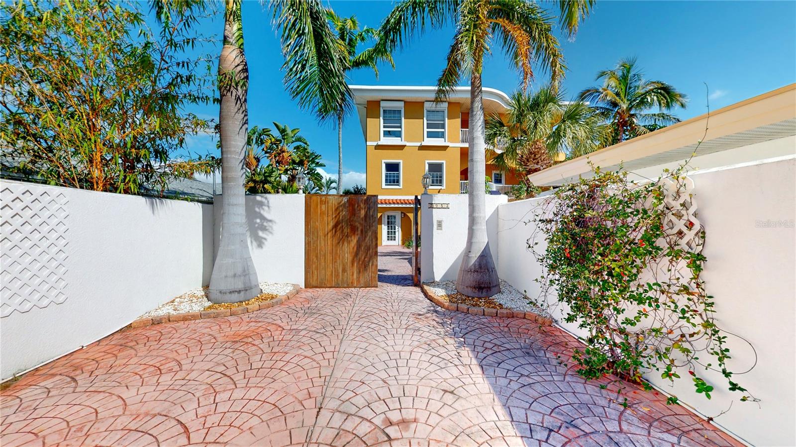 SUNSET BEACH - Residential