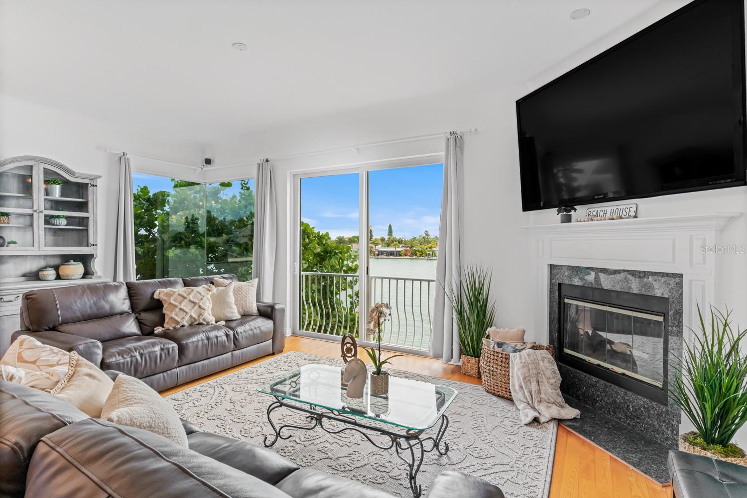 SUNSET BEACH - Residential