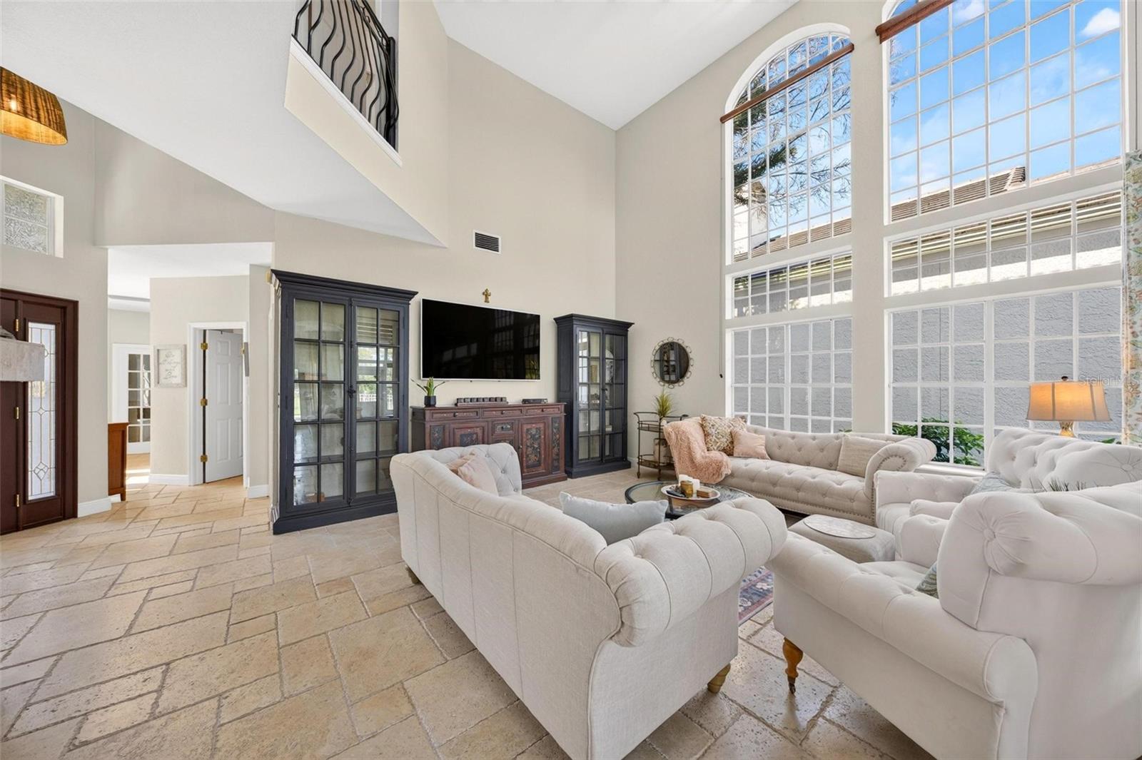 1220 GLENCREST DRIVE