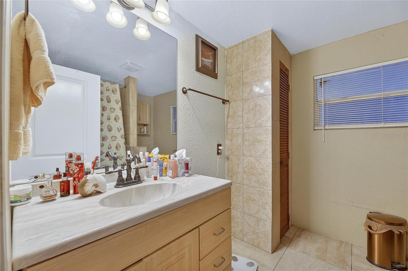 TROPICAL ACRES UNIT 5 - Residential