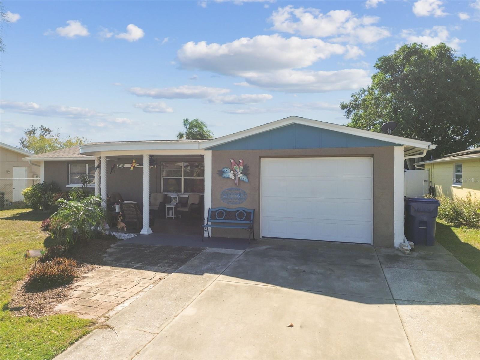 ALOHA GARDENS - Residential