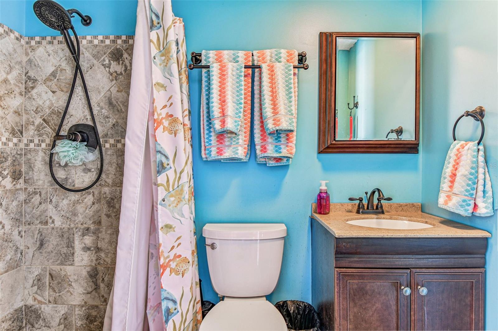 ALOHA GARDENS - Residential