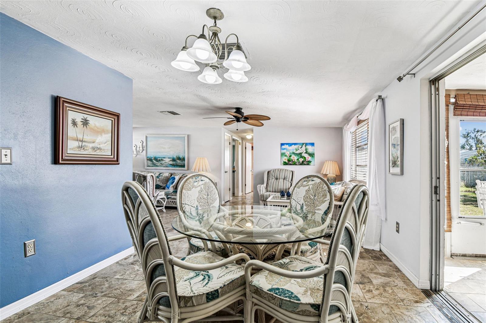 ALOHA GARDENS - Residential