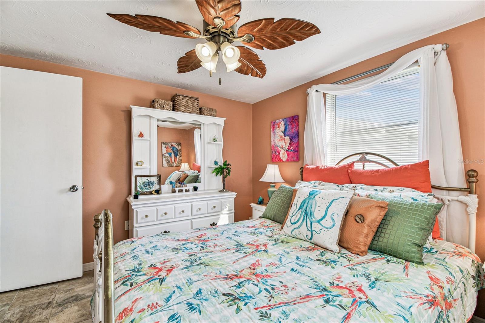 ALOHA GARDENS - Residential