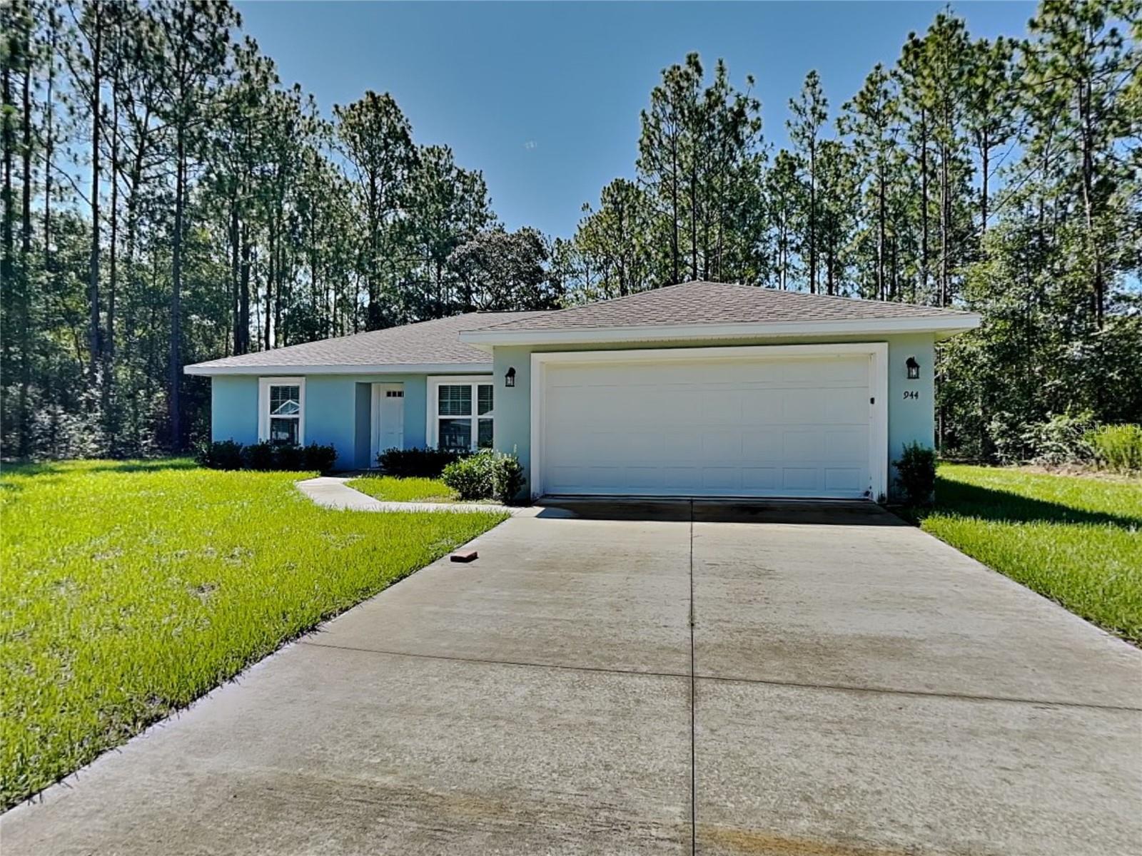 SPECIAL $300 OFF THE 1ST MO RENT IF YOU MOVE IN BEFORE 8/31!
Introducing a stunning 3-bedroom, 3-bathroom home nestled in the charming community of Citrus Springs! This exquisite residence boasts a spacious family room adorned with elegant laminate flooring that flows seamlessly throughout. Delight in the contemporary open-concept kitchen, featuring top-of-the-line stainless steel appliances, granite countertops, a functional pantry, and a cozy eat-in nook. Retreat to the generously-sized master bedroom, complete with a walk-in closet and a luxurious en-suite bathroom showcasing dual sinks and a sleek stand-up shower. Additional amenities include a practical laundry room with WASHER/DRYER, a 2-car garage, and a vast, inviting backyard perfect for relaxation and entertaining. Don't miss this exceptional opportunity to call this stylish sanctuary your new home!
Discover the vibrant community surrounding this property, with the renowned Withlacoochee State Trail offering delightful biking, hiking, and nature walks at your doorstep. The neighborhood is home to a well-stocked library, a bustling community center for engaging social events, illuminated tennis courts, and a fun-filled park. Golf enthusiasts will appreciate the on-site golf course, complete with a welcoming restaurant, serene putting greens, and an expansive driving range for endless recreational pleasure.
Conveniently situated just moments away from an array of exciting activities, including boating, fishing, diving, and picturesque freshwater springs. Savor the convenience of nearby restaurants, shopping centers, medical services, supermarkets, and more. Plus, the highly-rated local school system ensures a bright future for families. Embrace the growth of Citrus Springs and make this thriving community your new home!
Resident Benefit Package: $42.00-month. Includes HVAC air filter delivery, Tenant Liability Insurance, Credit Reporting, Tenant Rewards Program, and much more!
This property is eligible for deposit alternative coverage in lieu of a security deposit. For information and enrollment, please contact our leasing team and enjoy a deposit-free renting experience.