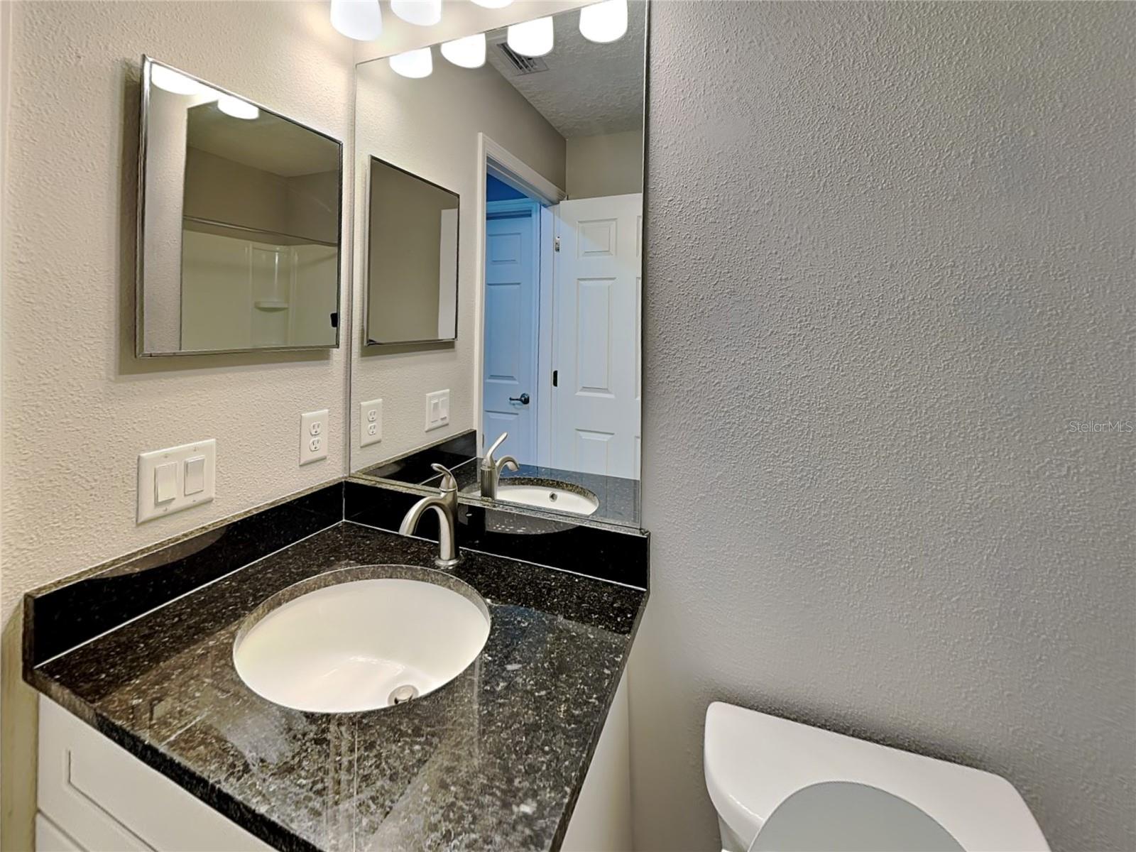 CITRUS SPGS UNIT 04 - Residential Lease