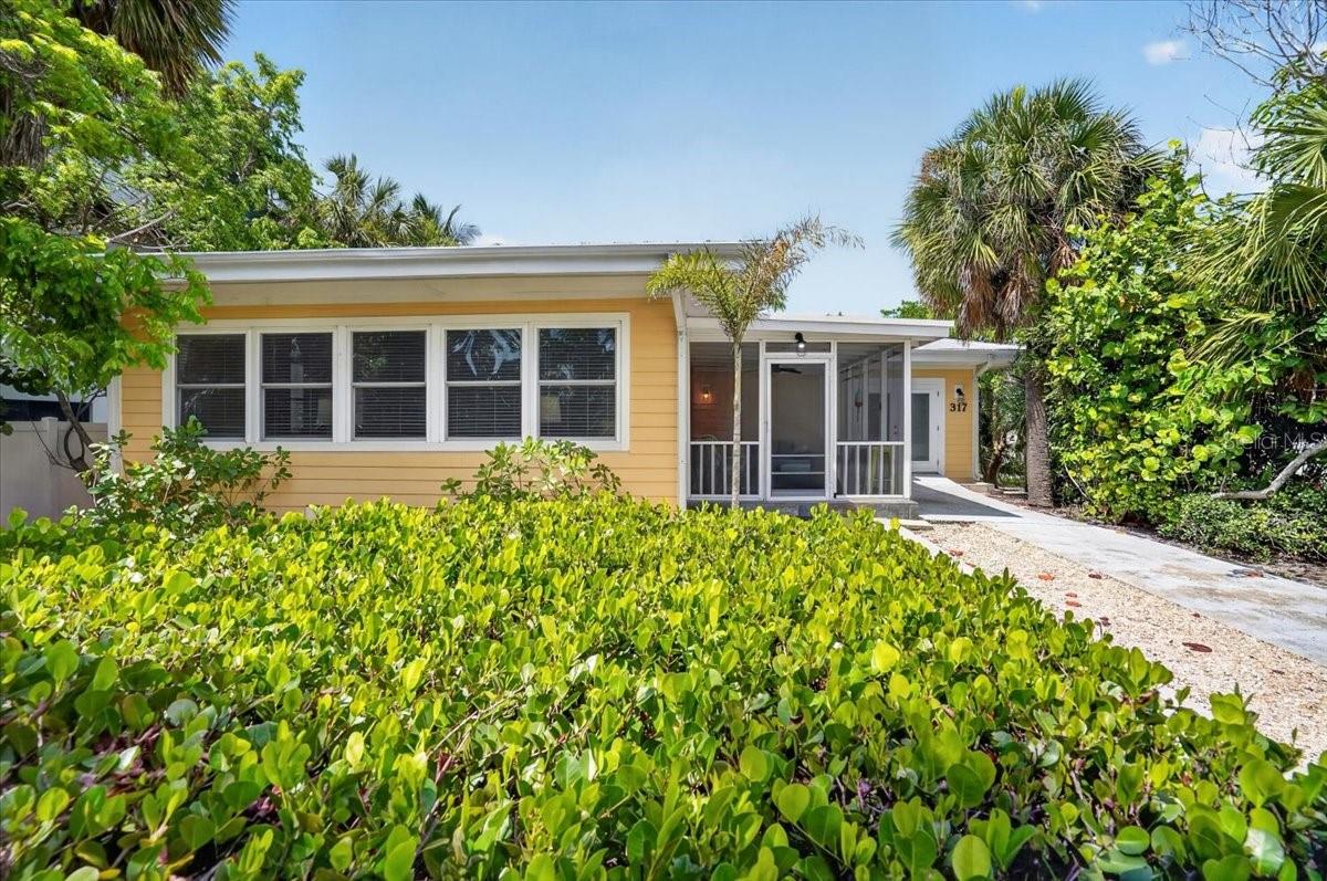 317 N BAY BOULEVARD