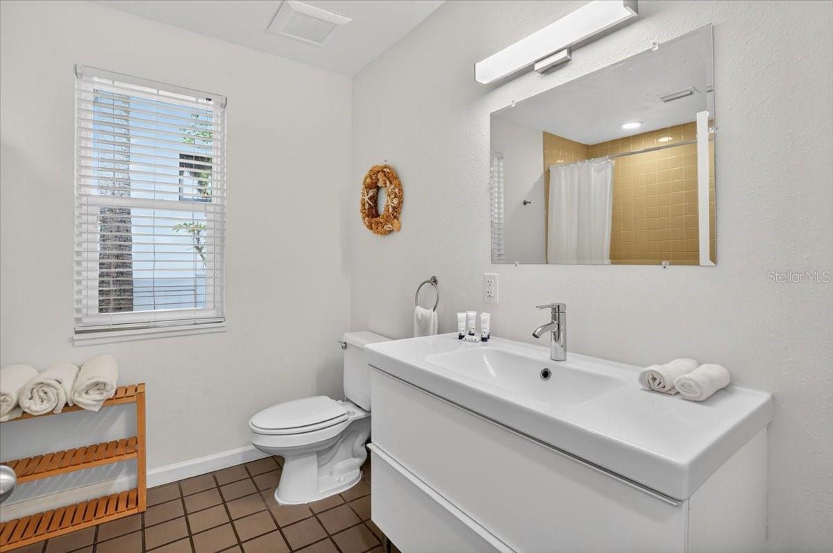 ANNA MARIA BEACH SECOND ADD - Residential