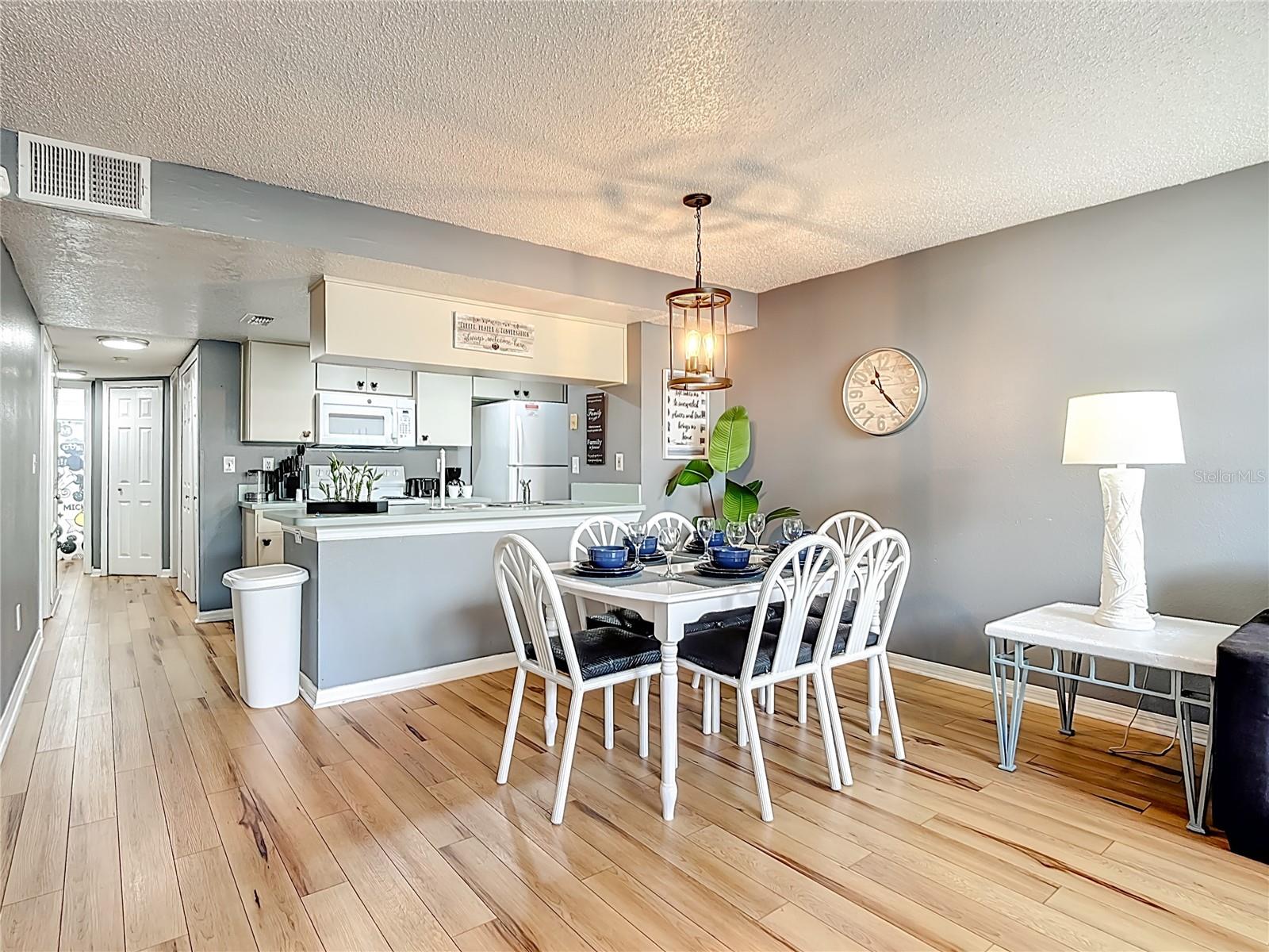 VILLAS AT SOMERSET THE - Residential Lease