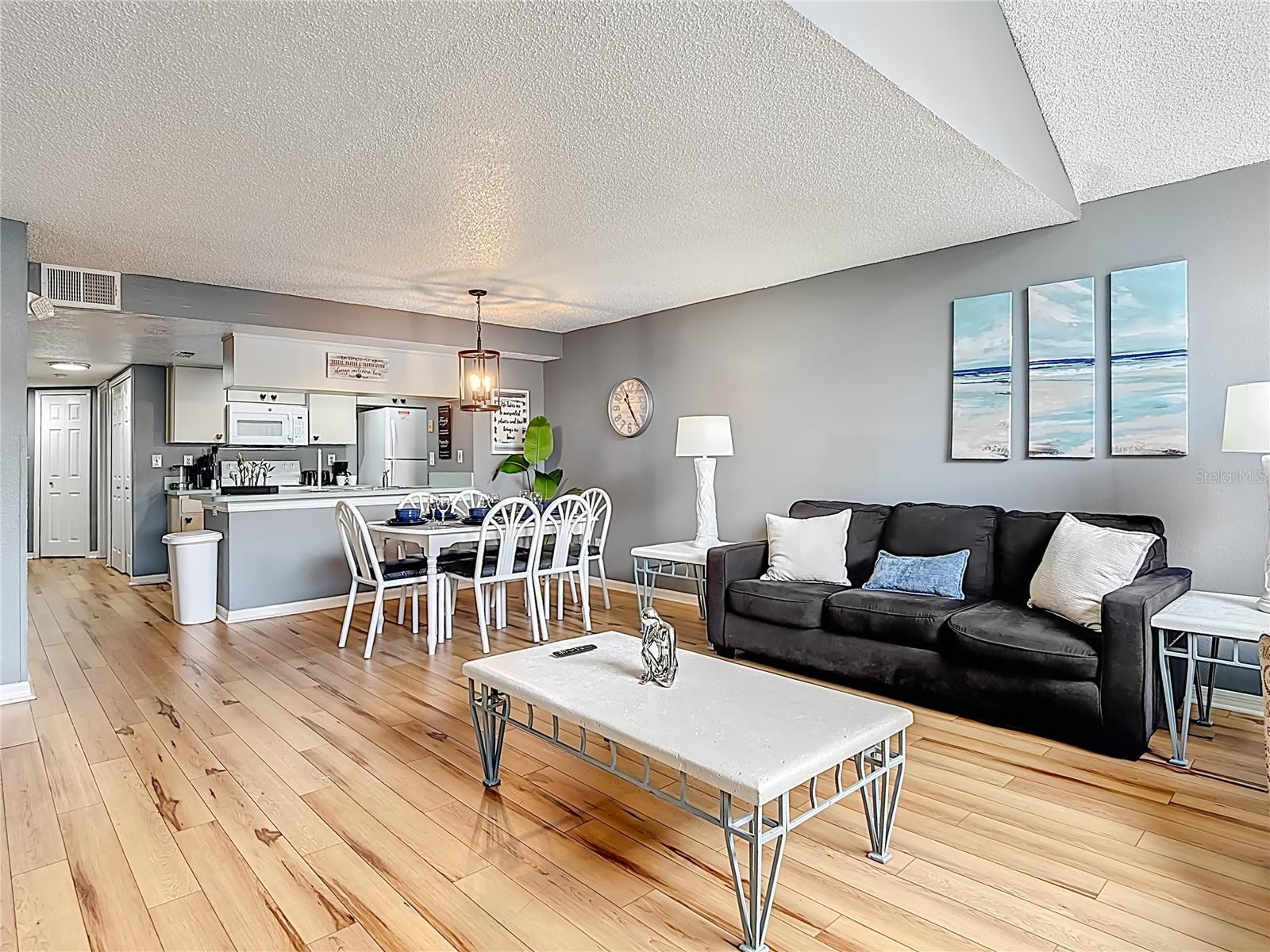 VILLAS AT SOMERSET THE - Residential Lease