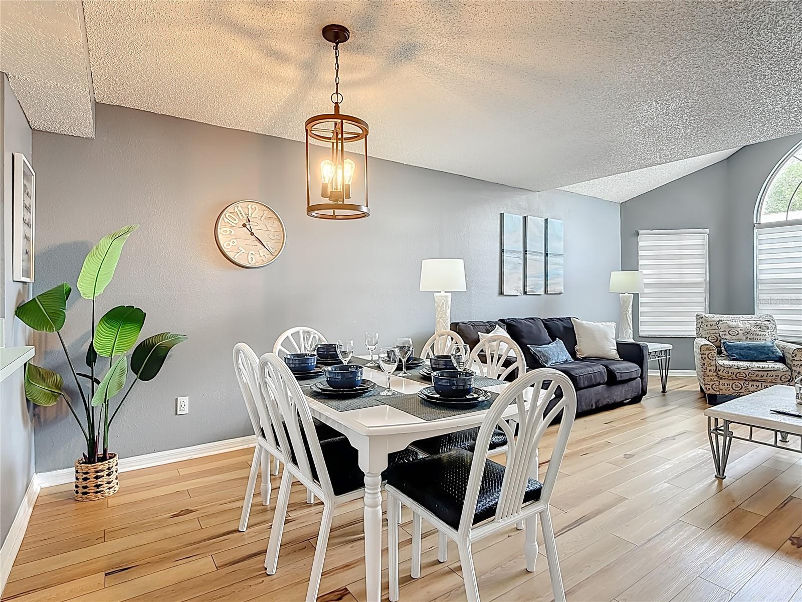 VILLAS AT SOMERSET THE - Residential Lease