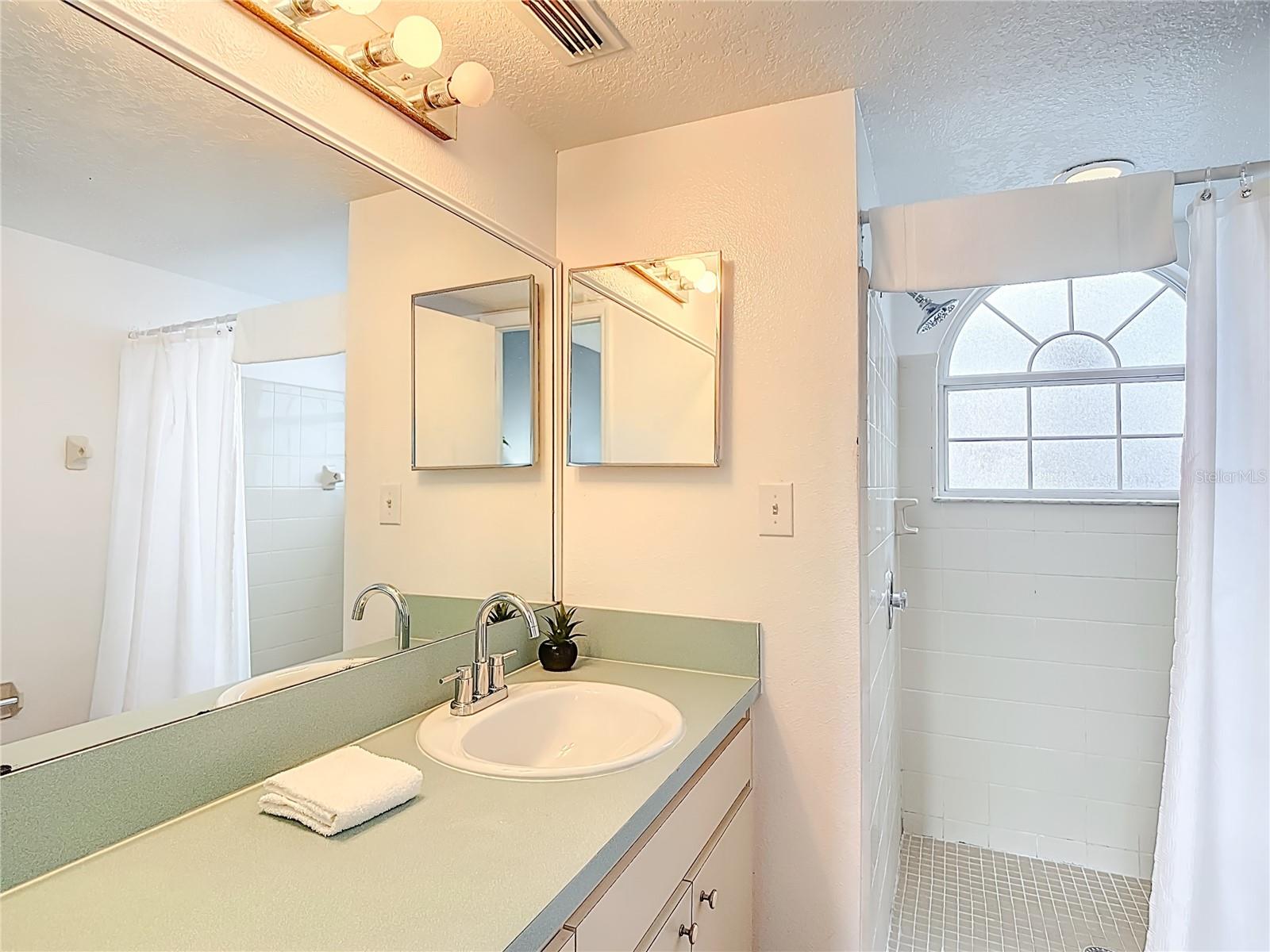 VILLAS AT SOMERSET THE - Residential Lease