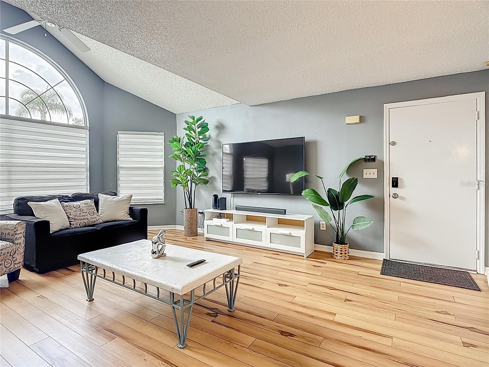 VILLAS AT SOMERSET THE - Residential Lease
