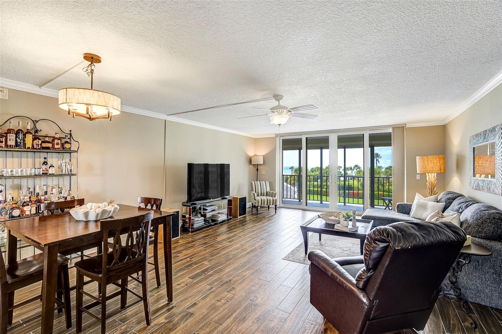 1581 GULF BOULEVARD 203N