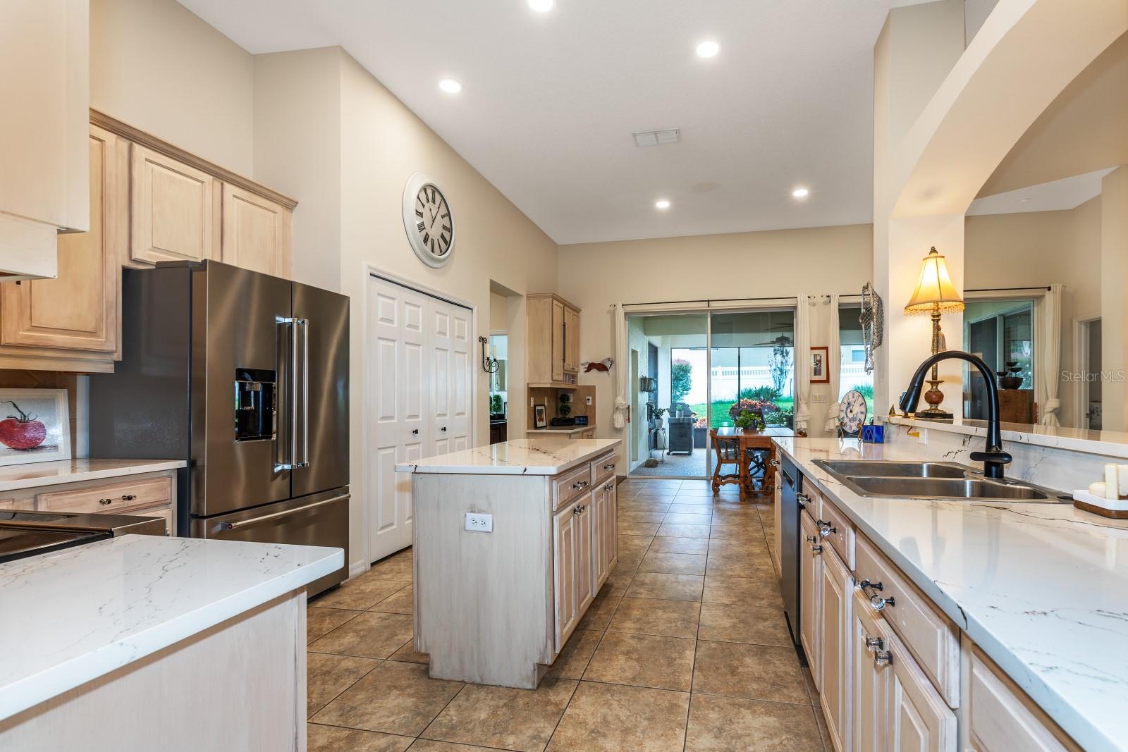 BLUE LAKE ESTATES - Residential