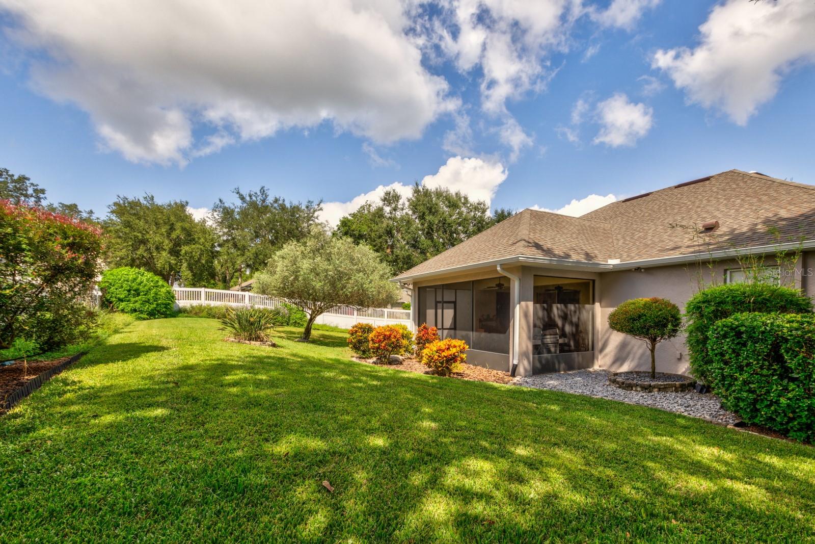 BLUE LAKE ESTATES - Residential