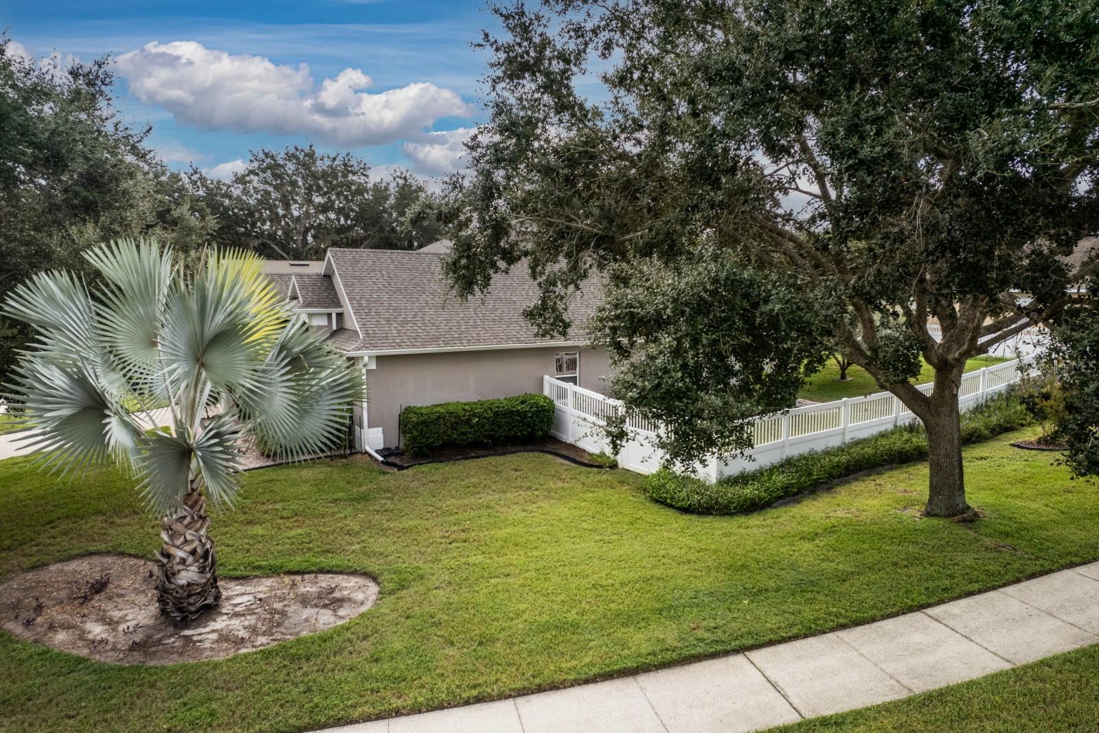 BLUE LAKE ESTATES - Residential