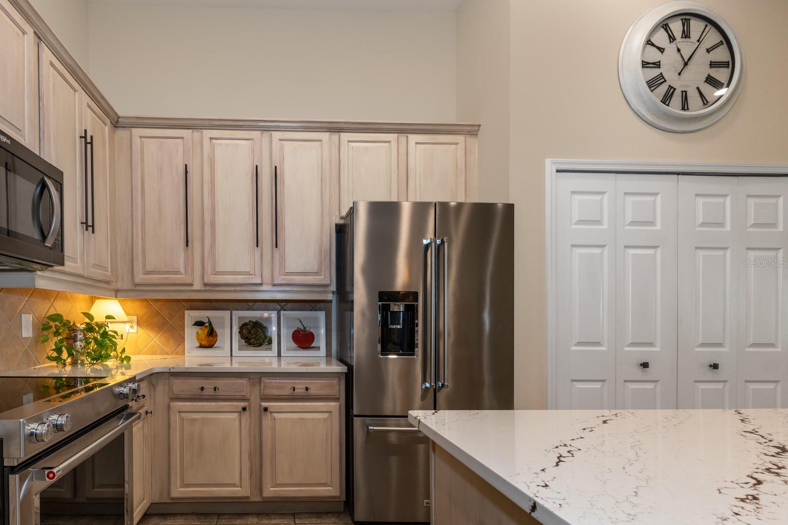 BLUE LAKE ESTATES - Residential