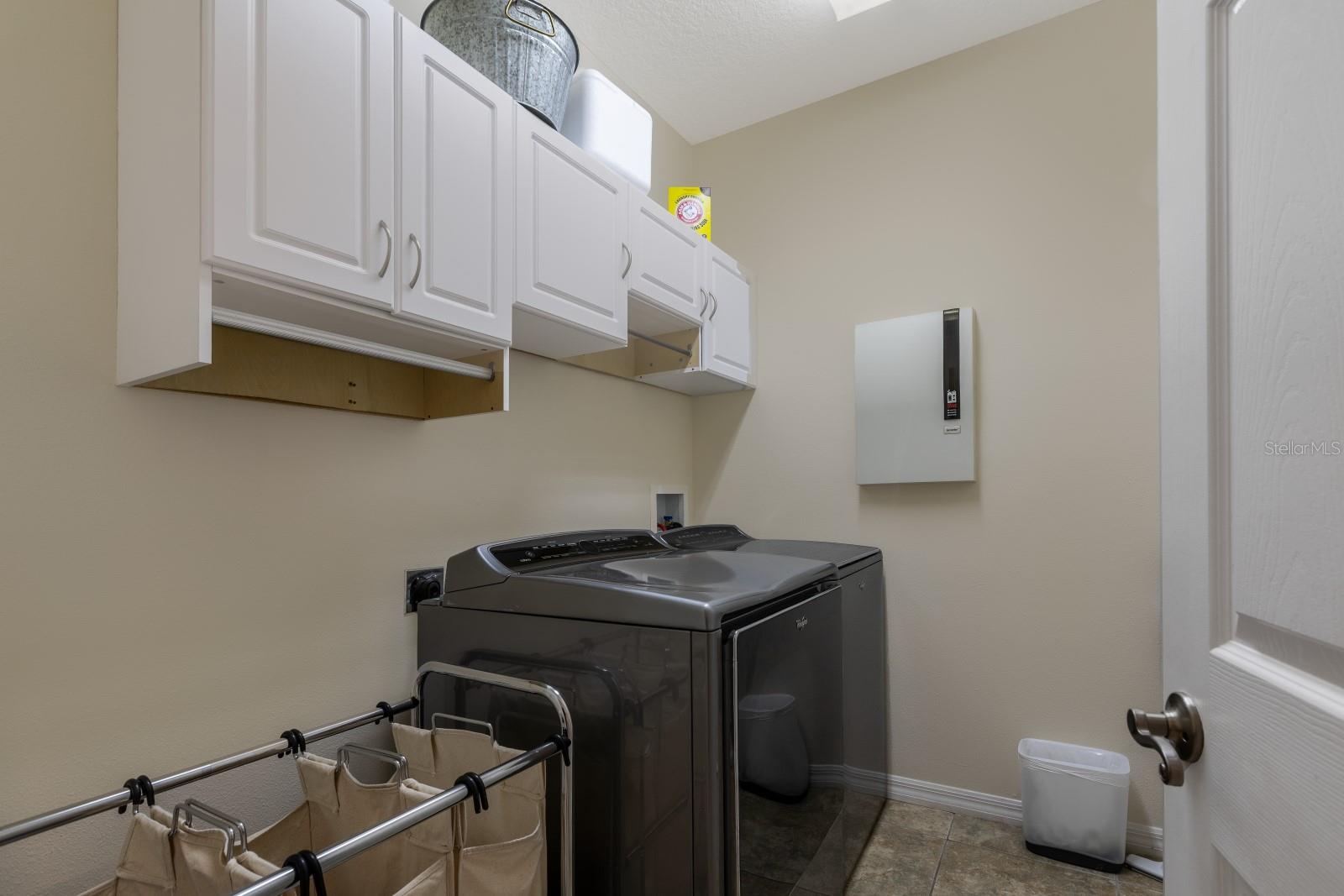 BLUE LAKE ESTATES - Residential