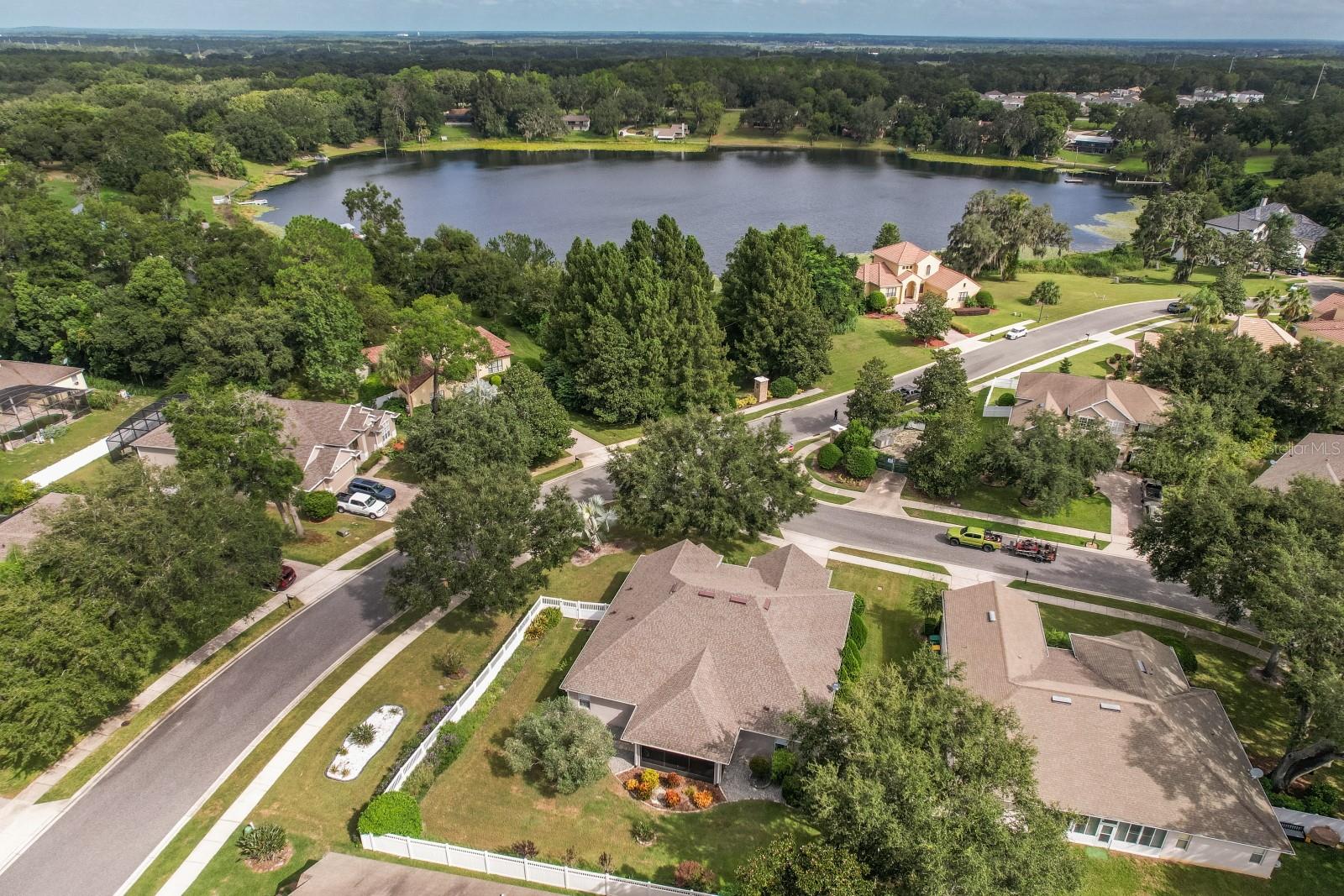 BLUE LAKE ESTATES - Residential