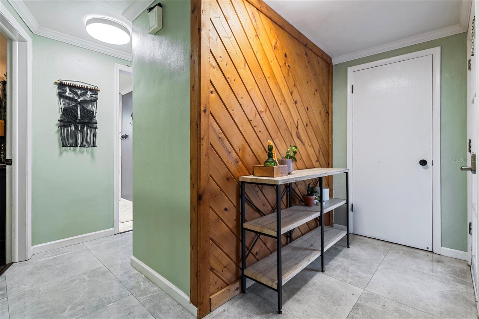 BEACON SQUARE - Residential