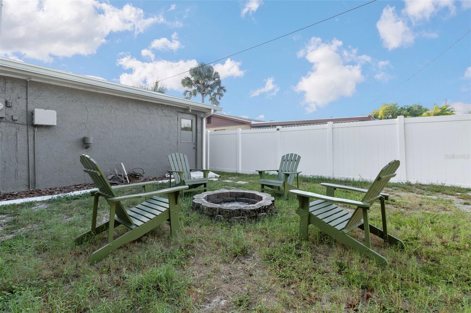 BEACON SQUARE - Residential