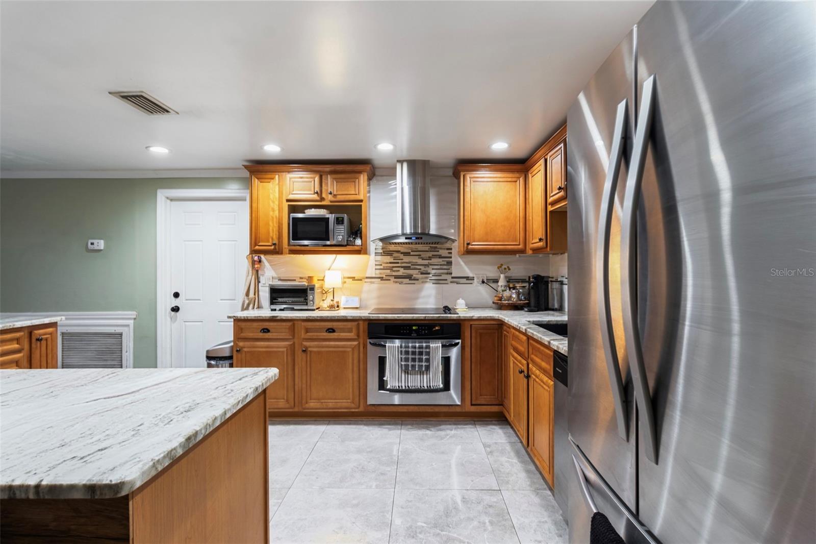 BEACON SQUARE - Residential