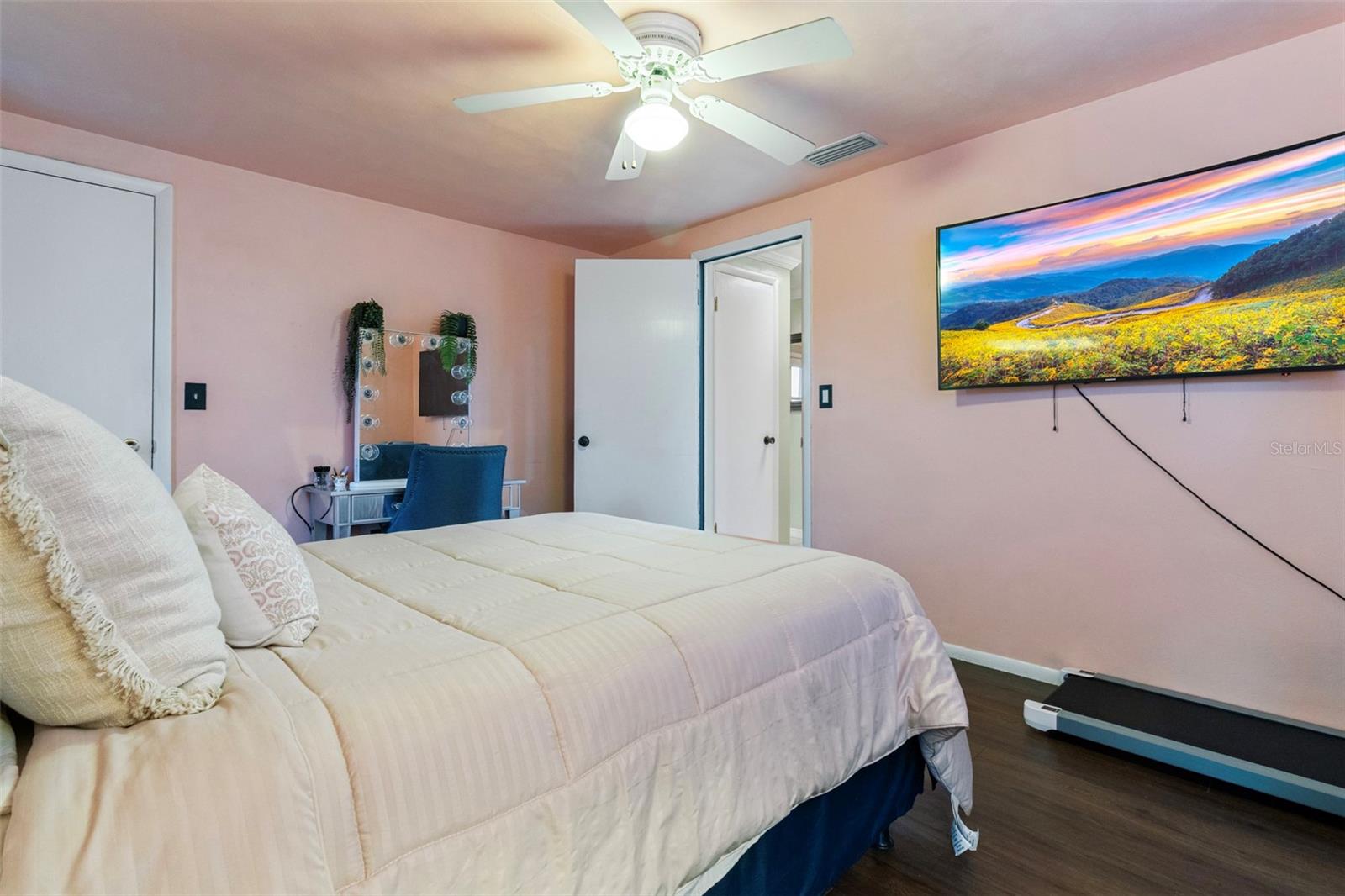 BEACON SQUARE - Residential